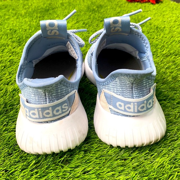 Adidas shoes - Picture 3 of 3